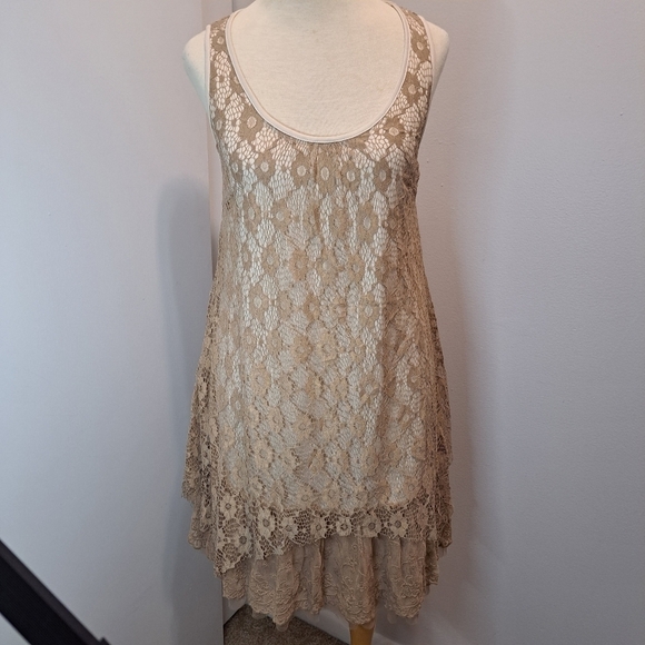 3 FOR 12 SALE Altar'd State Romantic Dress Size Small - Picture 2 of 9